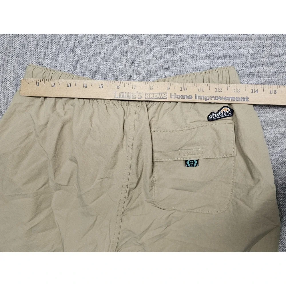 Chubbies Shorts Mens Medium Beige Nylon Elastic Waist 5.5 Inseam Lightweight